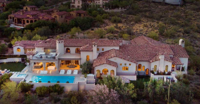 Working with a Top Rank Luxury Realtor: Why It Matters More Than You Think